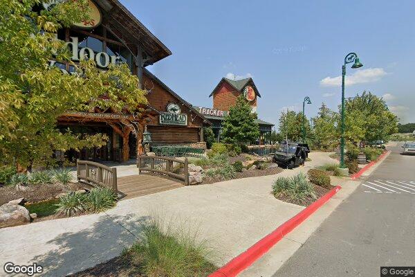 Bass Pro Shop storefront
