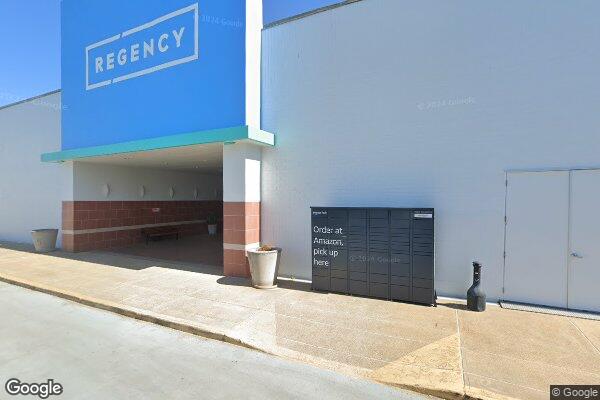 Click & Fish storefront