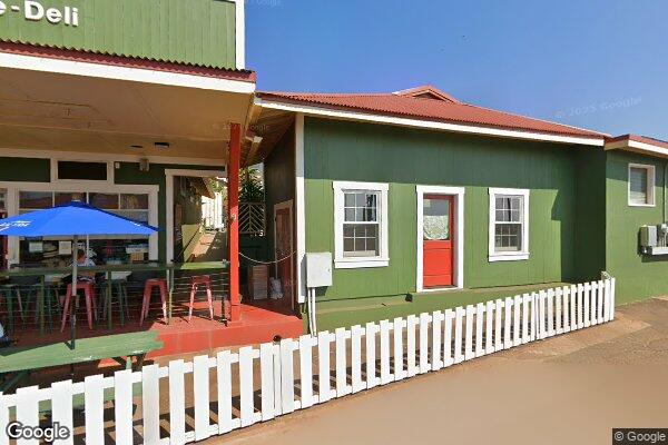 Ma'alaea General Store storefront