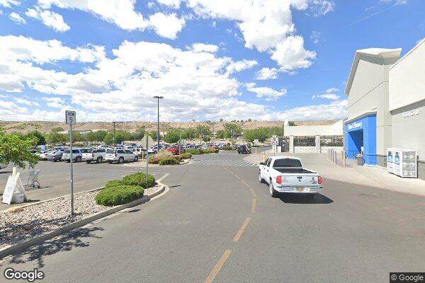 Pet Store at Farmington Supercenter Walmart Supercenter #3428 storefront