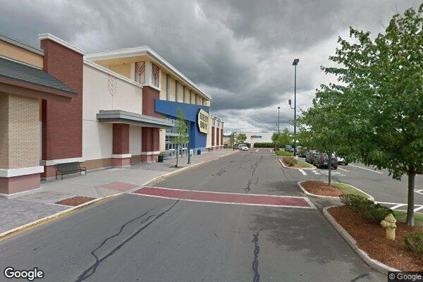 Petco storefront