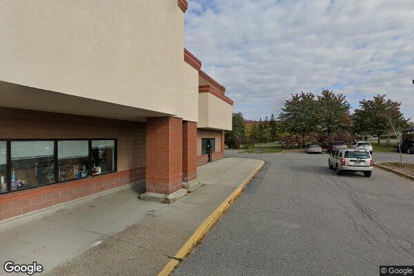 Petsmart storefront