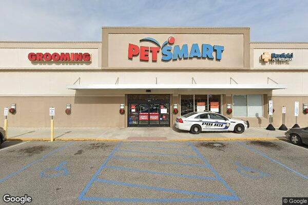 PetSmart Mobile Pet Store storefront